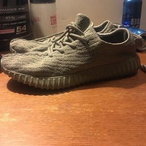Yeezy boost 350 UA