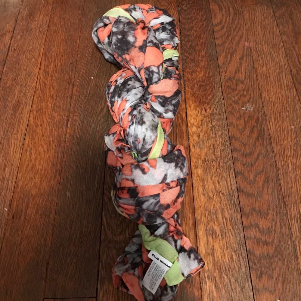 Club Monaco scarf