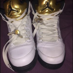 Jordan retro 5 Olympic gold