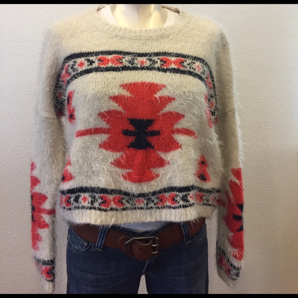 Under skies Small cropped sweater