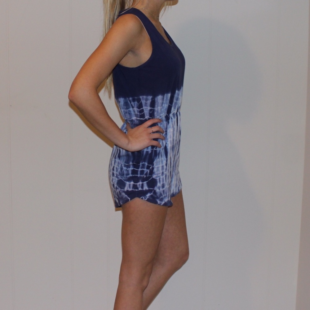 Urban outfitters romper size small