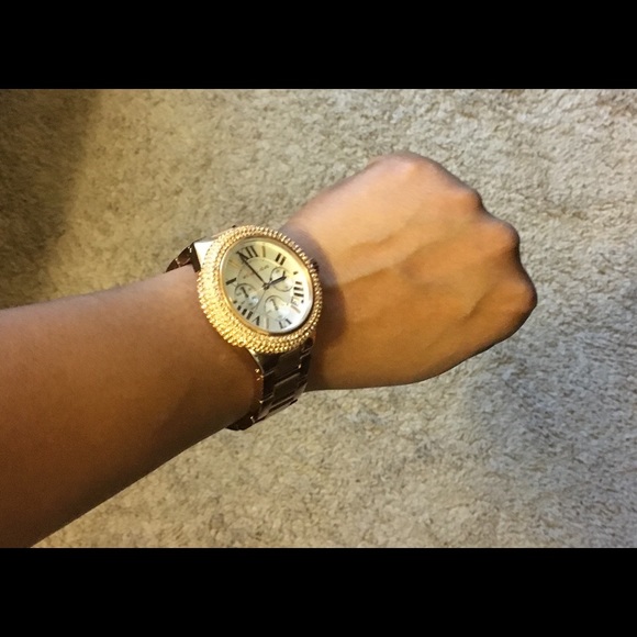 Michael Kors Women's Camille Rose Gold Watch - Picture 3 of 4