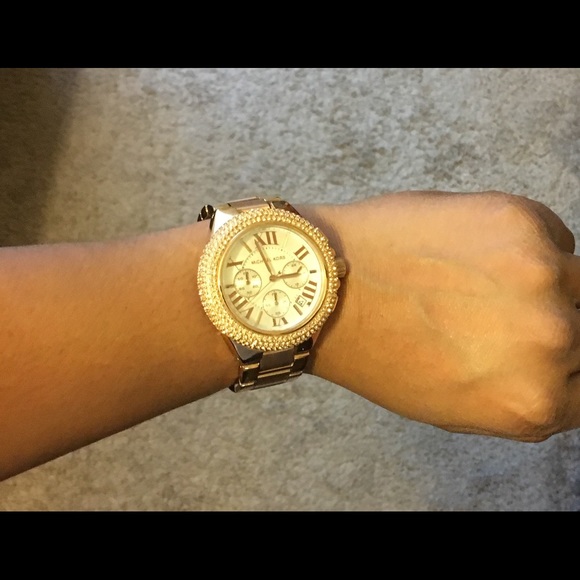 Michael Kors Women's Camille Rose Gold Watch - Picture 4 of 4