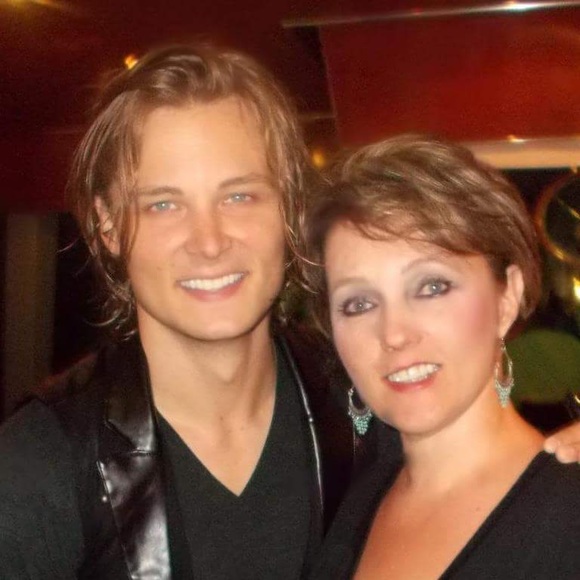 Meet your Posher, Savannah - Picture 3 of 3