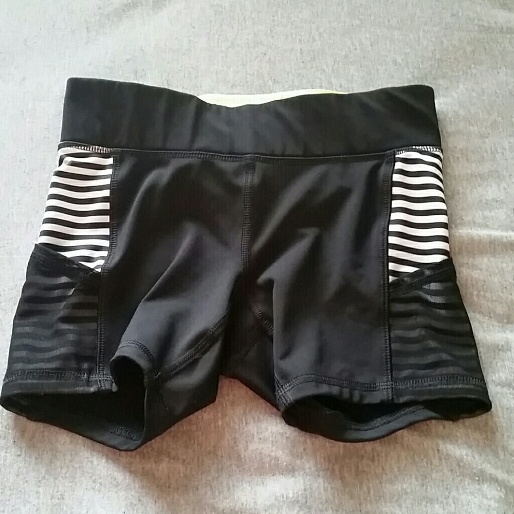 Girls black spandex/shorts