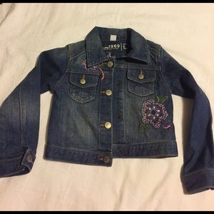 Nwot embroidered Jean jacket