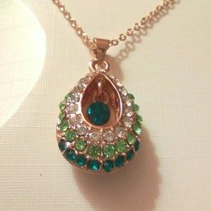 Beautiful rhinestone necklace and pendant