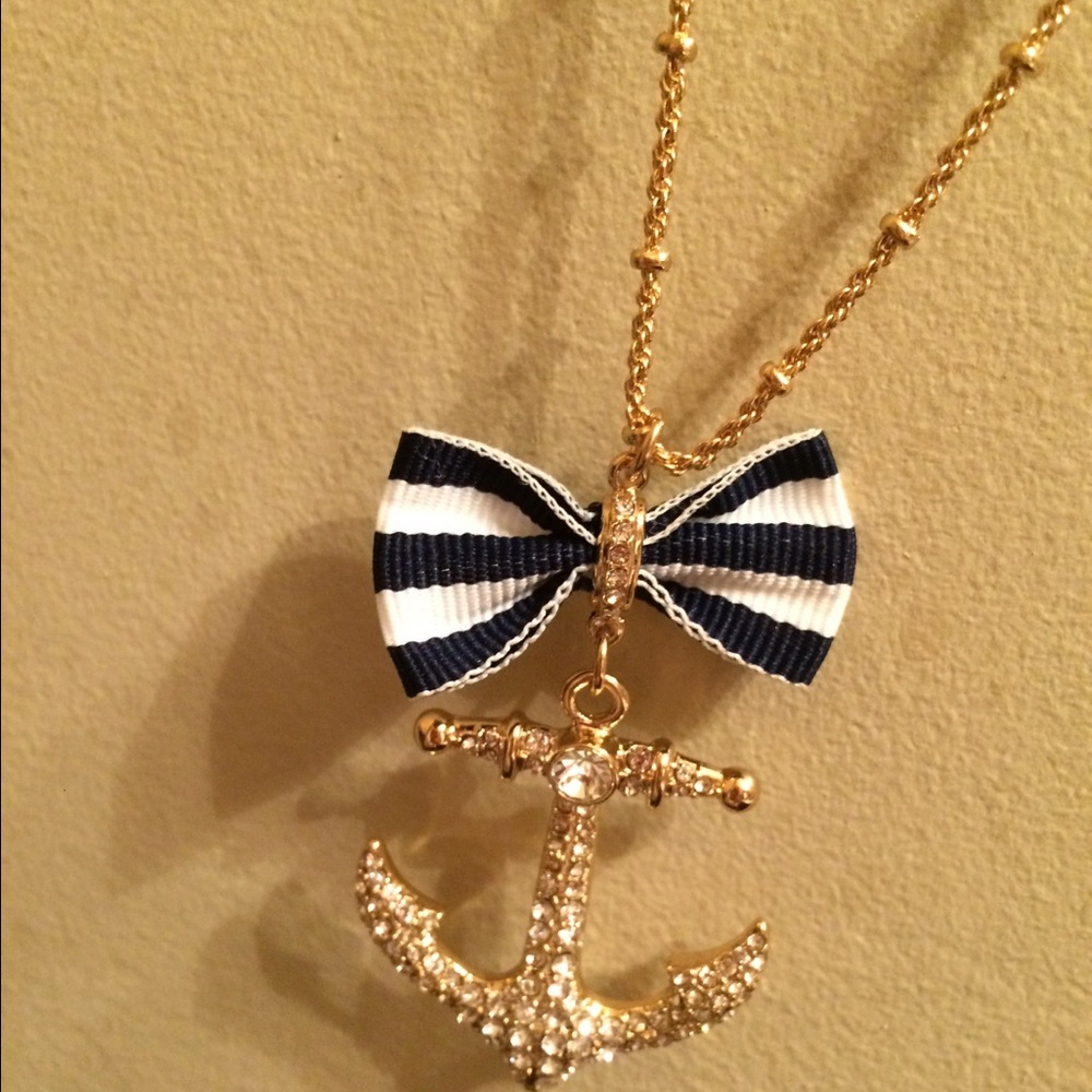 Anchor necklace
