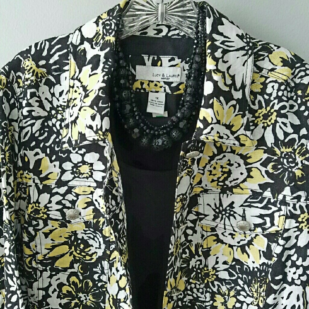 Pretty linen jacket - Picture 1 of 3