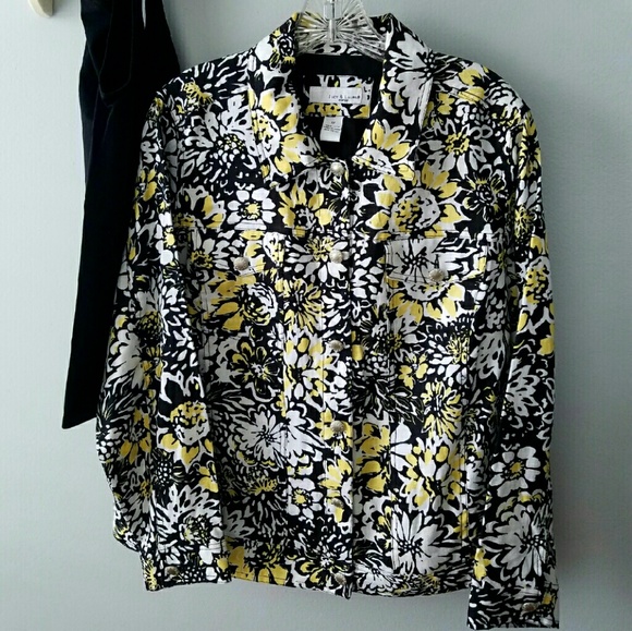 Pretty linen jacket - Picture 2 of 3