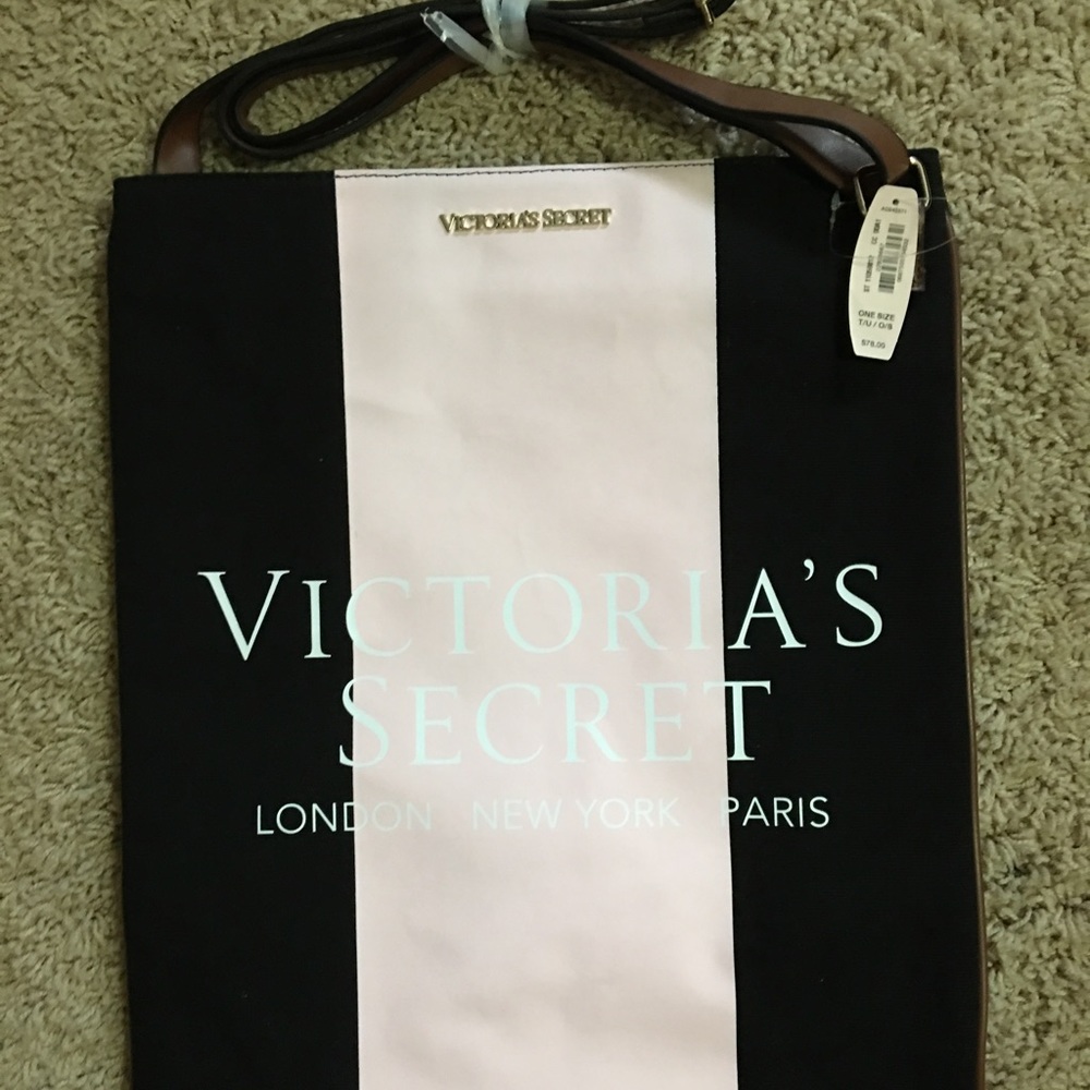 💋Super cute Victoria's Secret pinstriped Bag