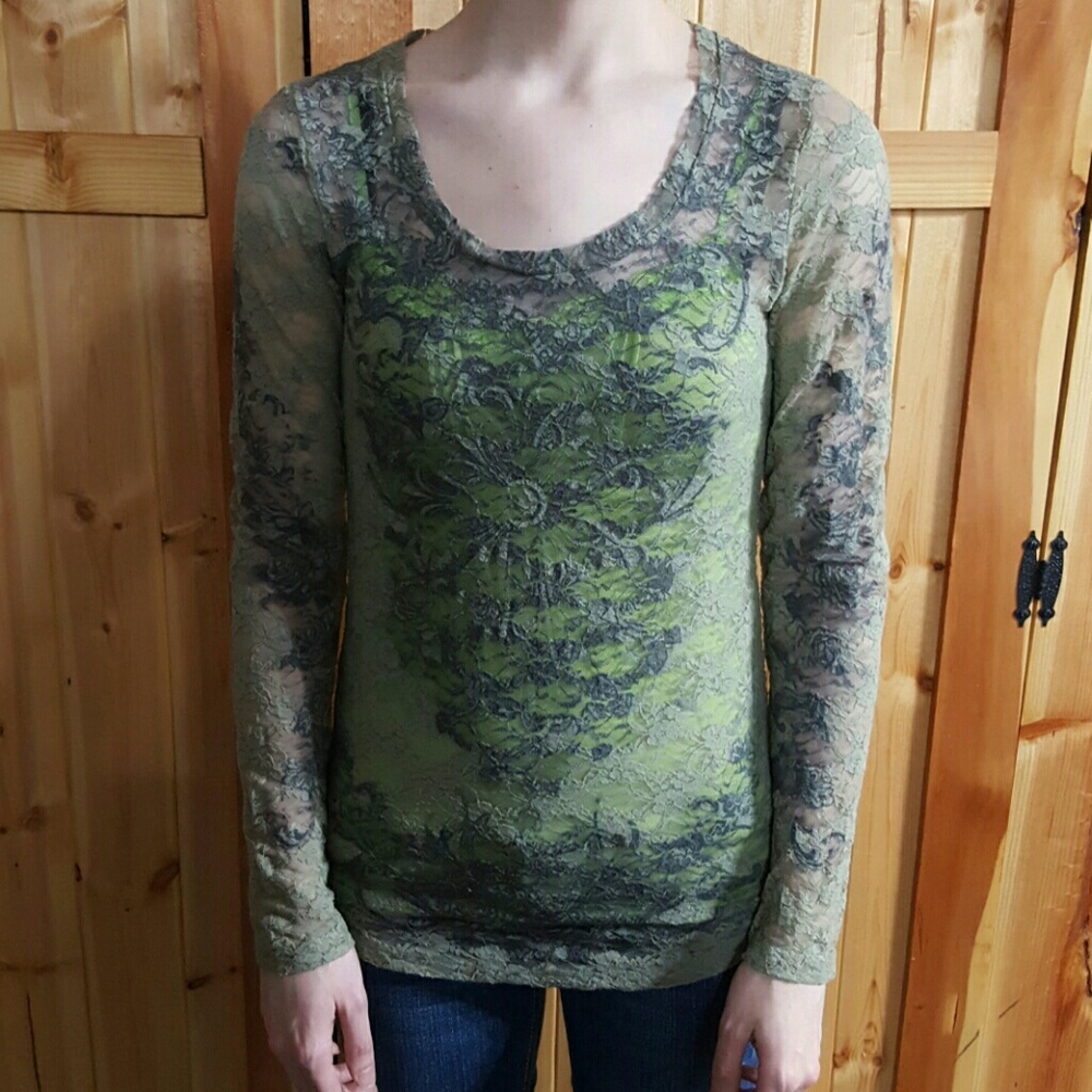Long sleeved shirt