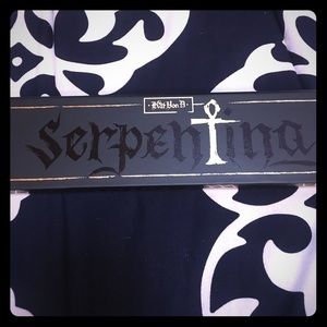 LE Serpentina Palette