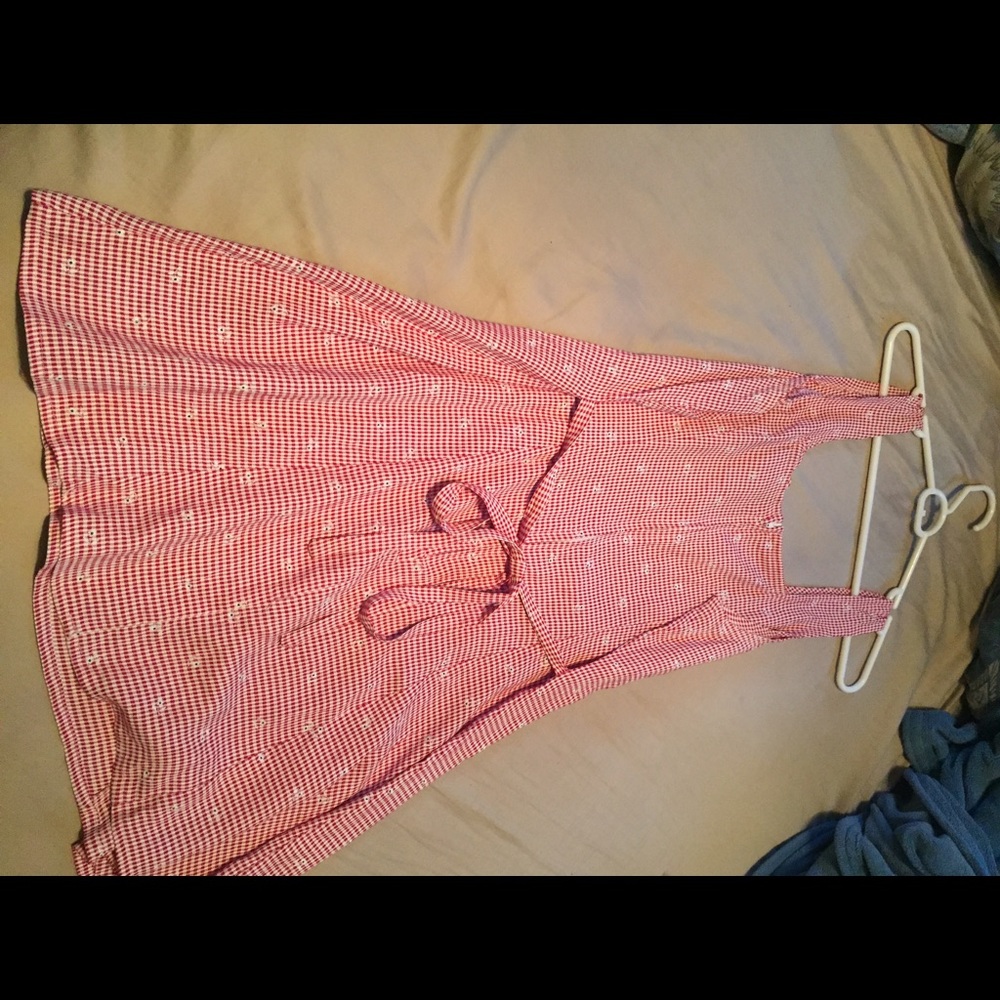 Dress - Picture 2 of 3