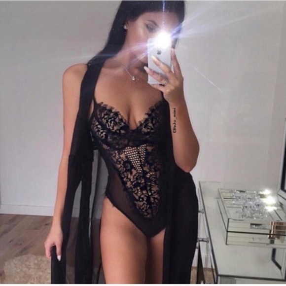 “Angel" lingerie - Picture 7 of 8