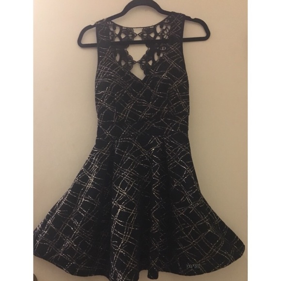 WINDSOR: Black and Gold Cocktail Dress - Picture 1 of 5