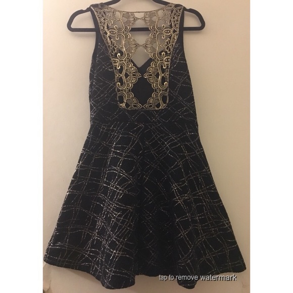 WINDSOR: Black and Gold Cocktail Dress - Picture 2 of 5