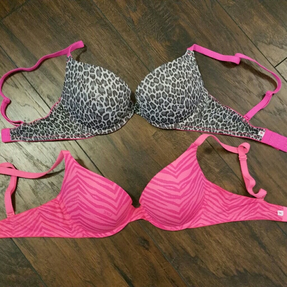 NWOT VS Pink Bras