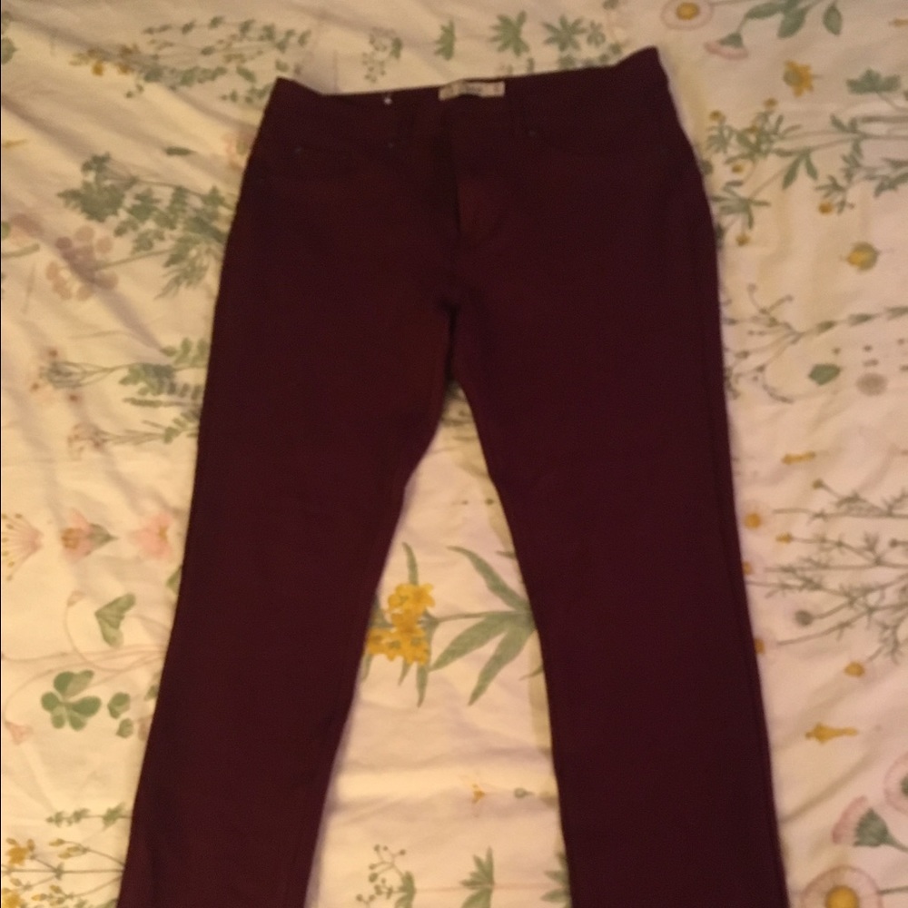 Maroon jeggings