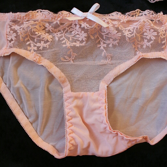 Bra and panty set NWT - Picture 3 of 3