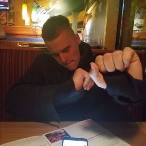 Meet your Posher, Samuel