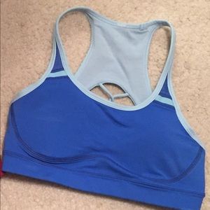 Lululemon size 6 beautiful bright blue bra!