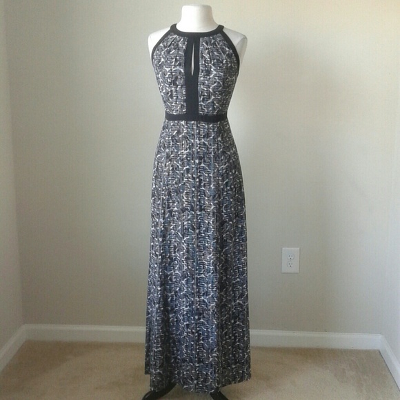 Printed contrast trim maxi long dress - Picture 2 of 4