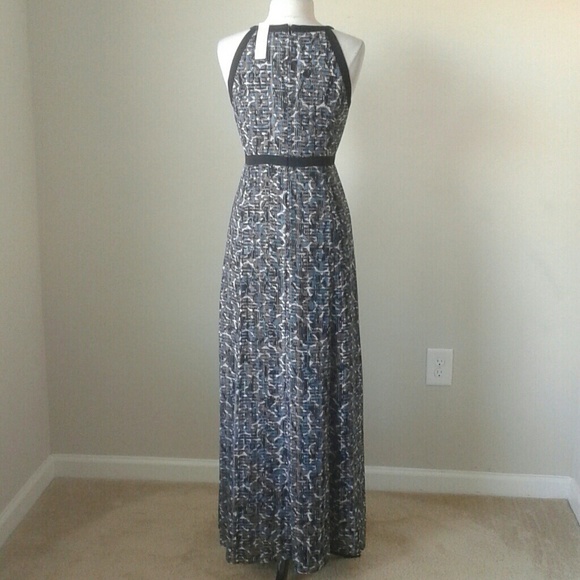 Printed contrast trim maxi long dress - Picture 3 of 4