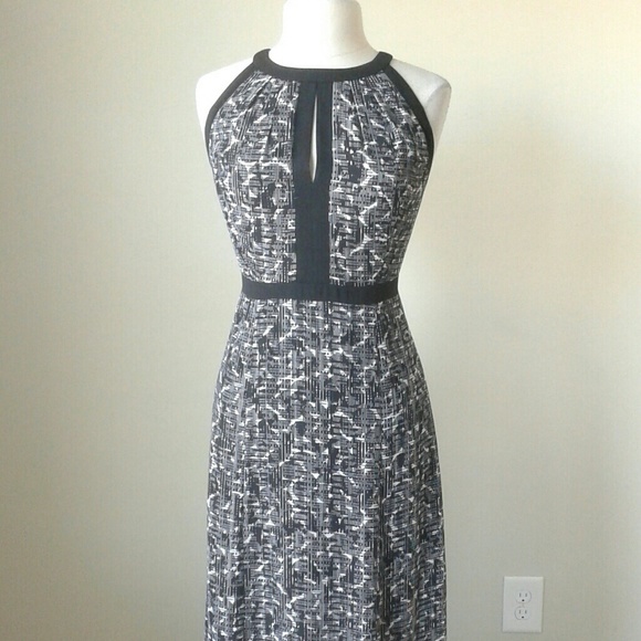 Printed contrast trim maxi long dress - Picture 4 of 4