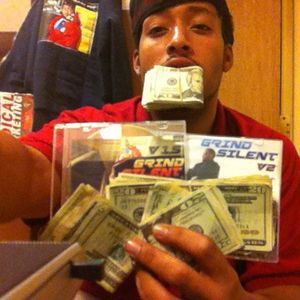 Meet your Posher, Elliot