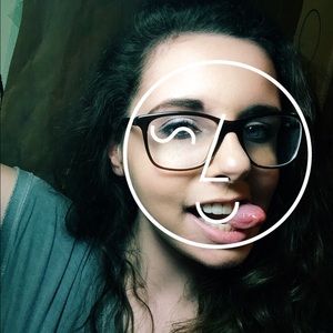 Meet your Posher, Ella