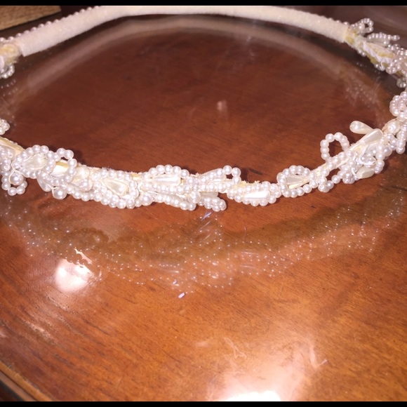 Bridal simple headpiece