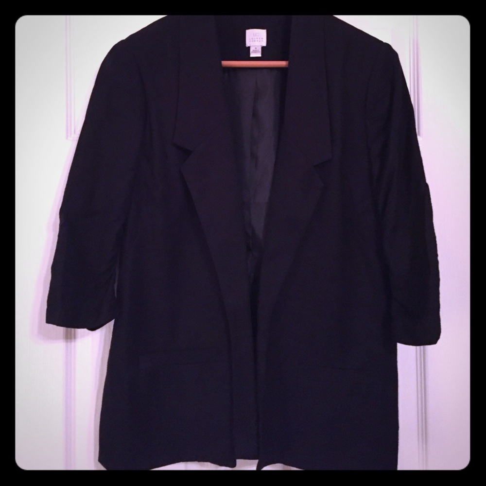 3/4 length sleeves blazer