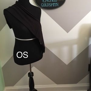 BNWT OS black leggings