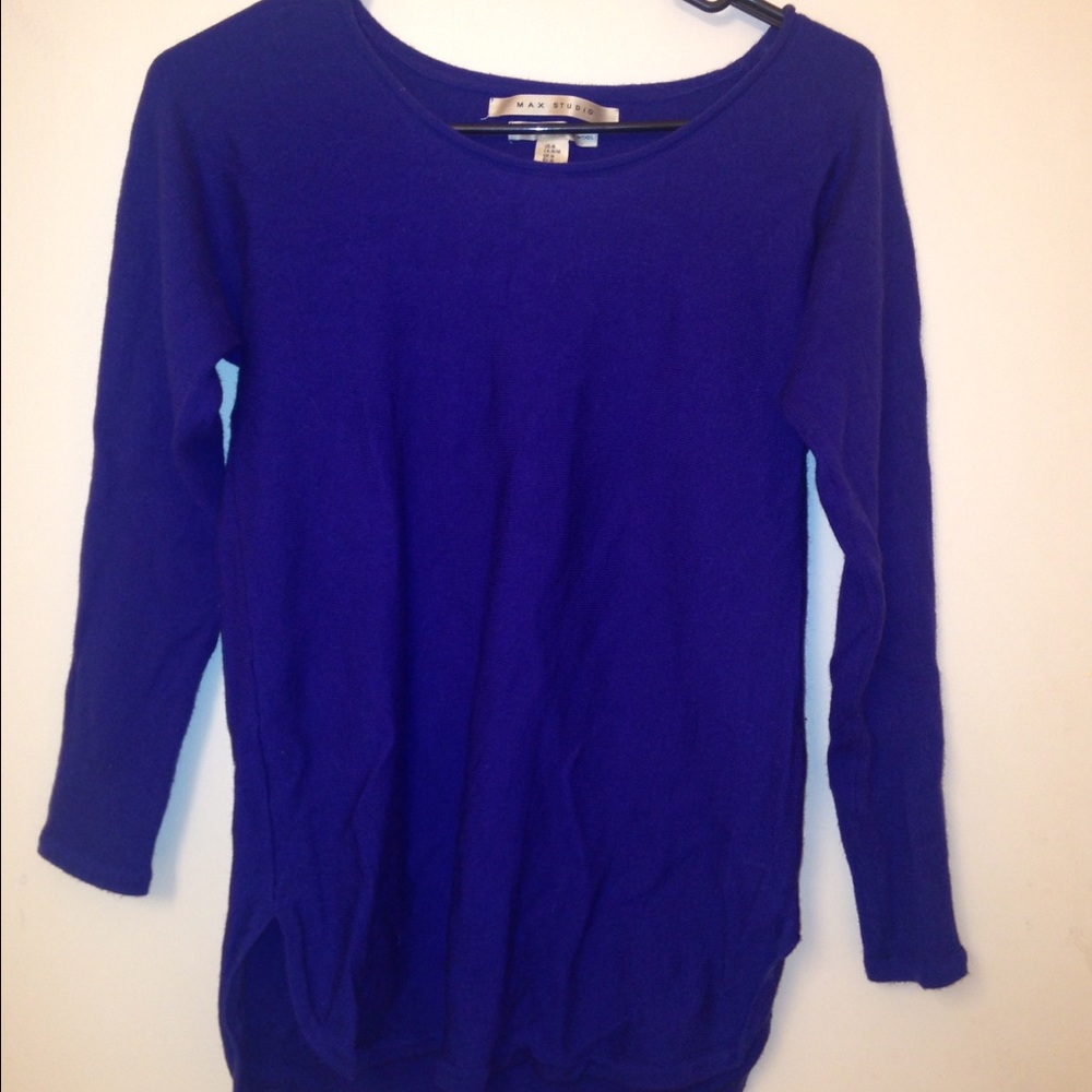 Small 100% extrafine merino wool sweater