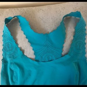 Lululemon top