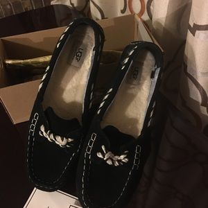 Uggs slippers