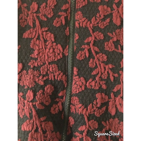 FOREVER 21: Floral 2 Piece Illusion dress - Picture 4 of 4