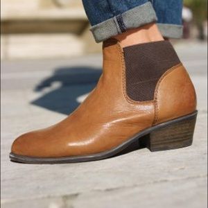 Cognac round toe bootie!