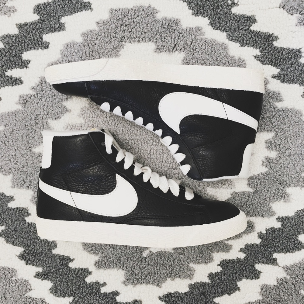 Nike Leather Blazer Sneakers - Picture 2 of 5