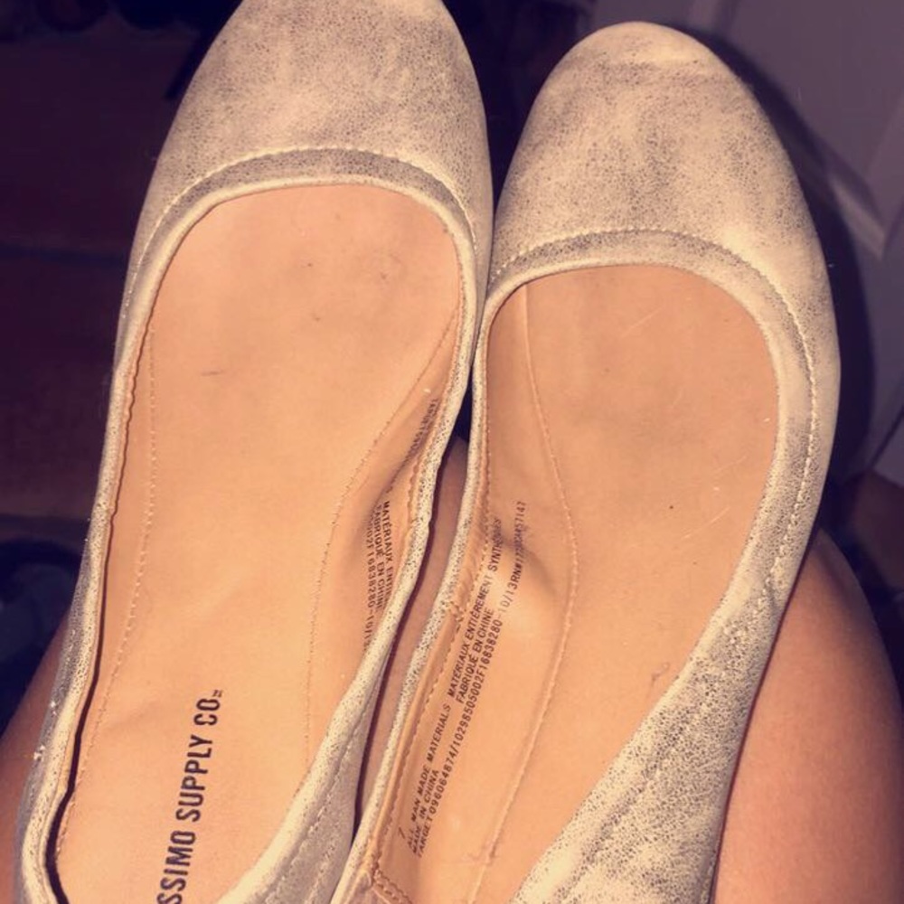 Gold ballerina flats