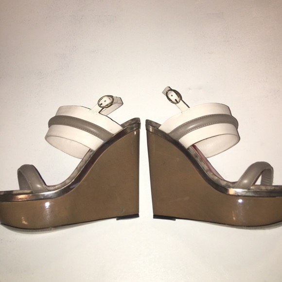 Charles Jourdan Glee wedges. Never worn. - Picture 3 of 5