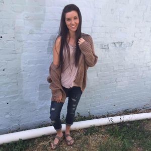 Meet your Posher, Savannah