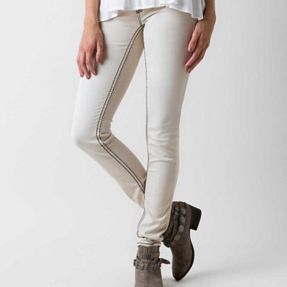 Women's Rock Revival jeans