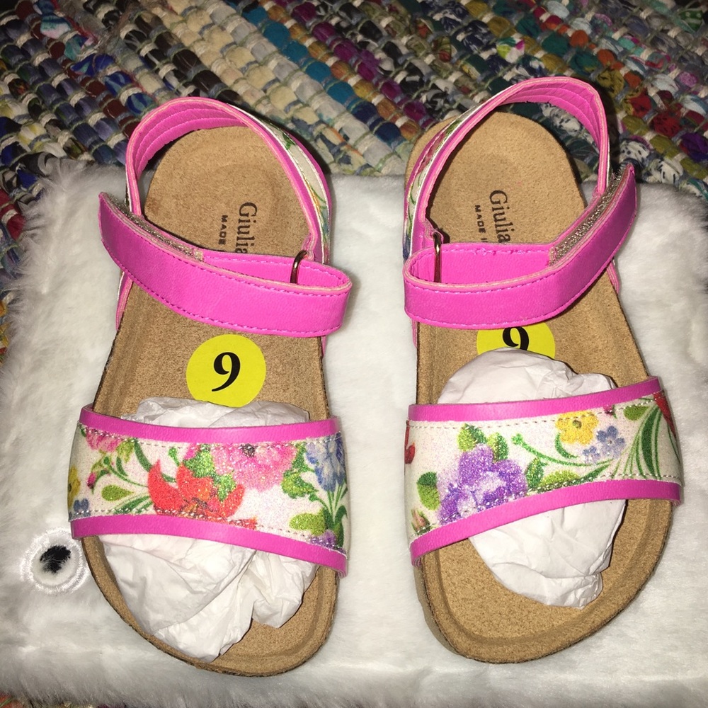 Giulia Palai Sandals Size 9