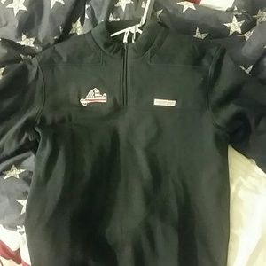 Vineyard Vines cotton pullover (never worn)