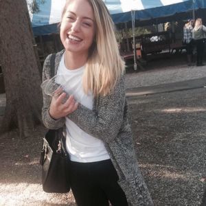 Meet your Posher, Sabrina