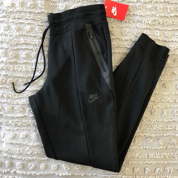 Nike Black Tech Fleece Sweat Pants - Picture 4 of 5