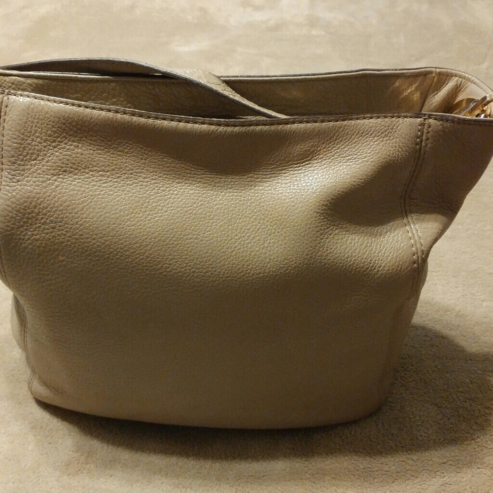 Michael Kors leather purse - Picture 3 of 4