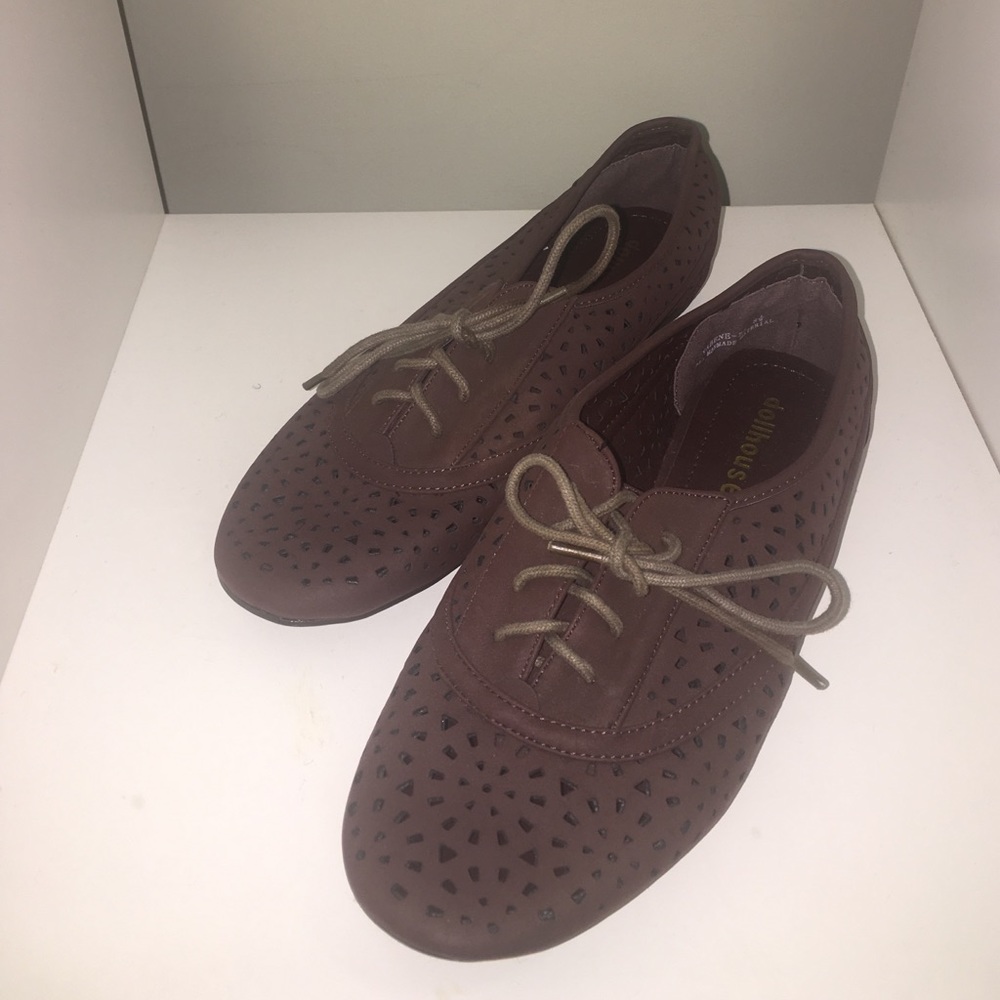 Burgundy oxford flats